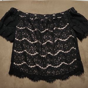 Off the shoulder top - Medium